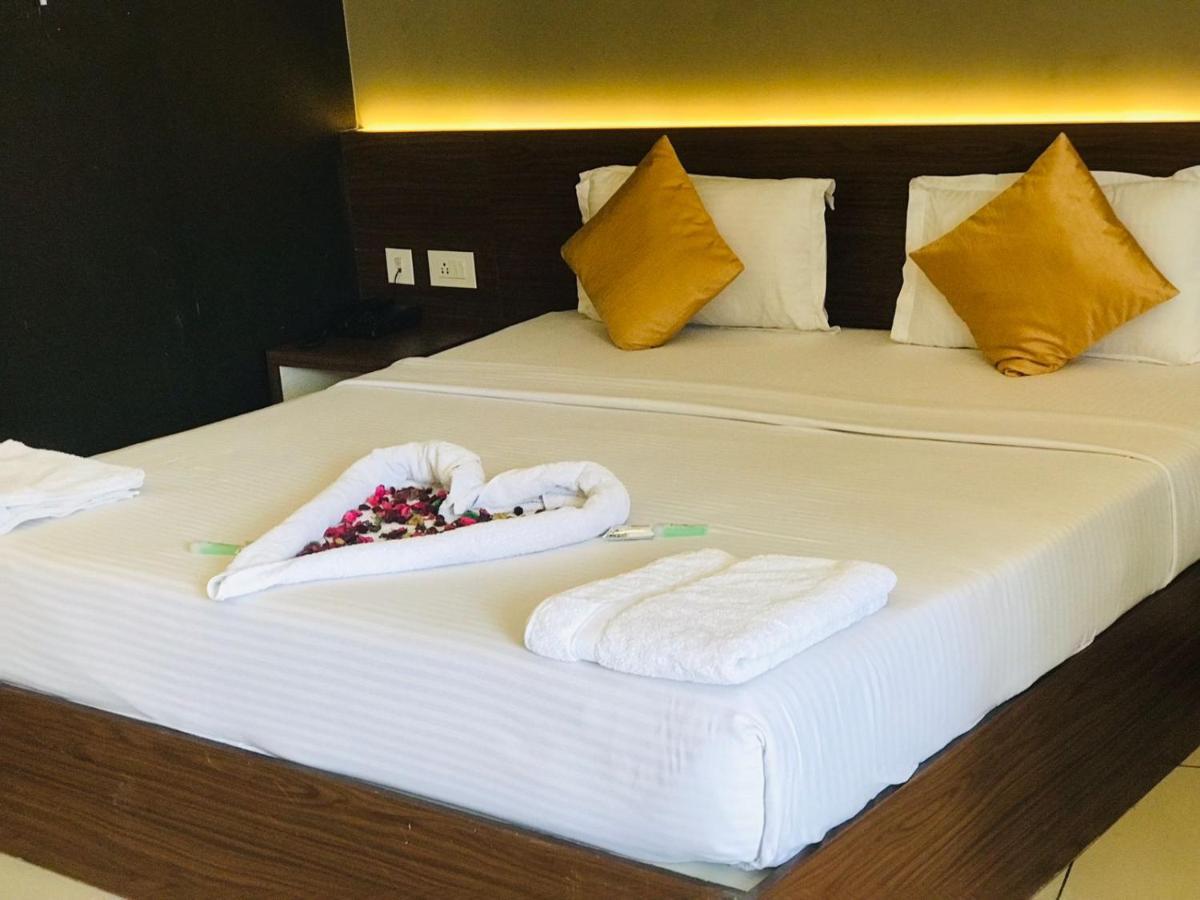 Wayanad Royal Crown Kalpetta Exterior foto